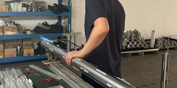 選擇臺靈分切機(jī)氣脹軸的3大理由。