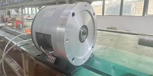 為什么選擇臺(tái)靈廠家生產(chǎn)的電磁離合制動(dòng)組？